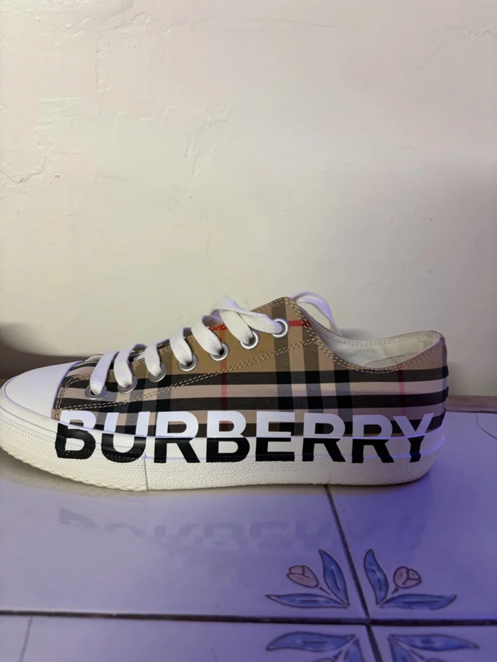 Burberry Logo Print Vintage Check Cotton Low Top Sneakers EU 39.5 US Women’s 9 - Picture 9 of 15